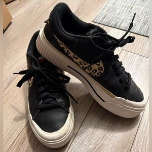 Nike Women's Black and Leopard Print Sneakers